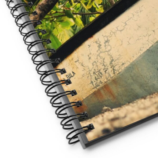 Vue détail coin inférieur gauche carnet pour écrire Samara photo d'art